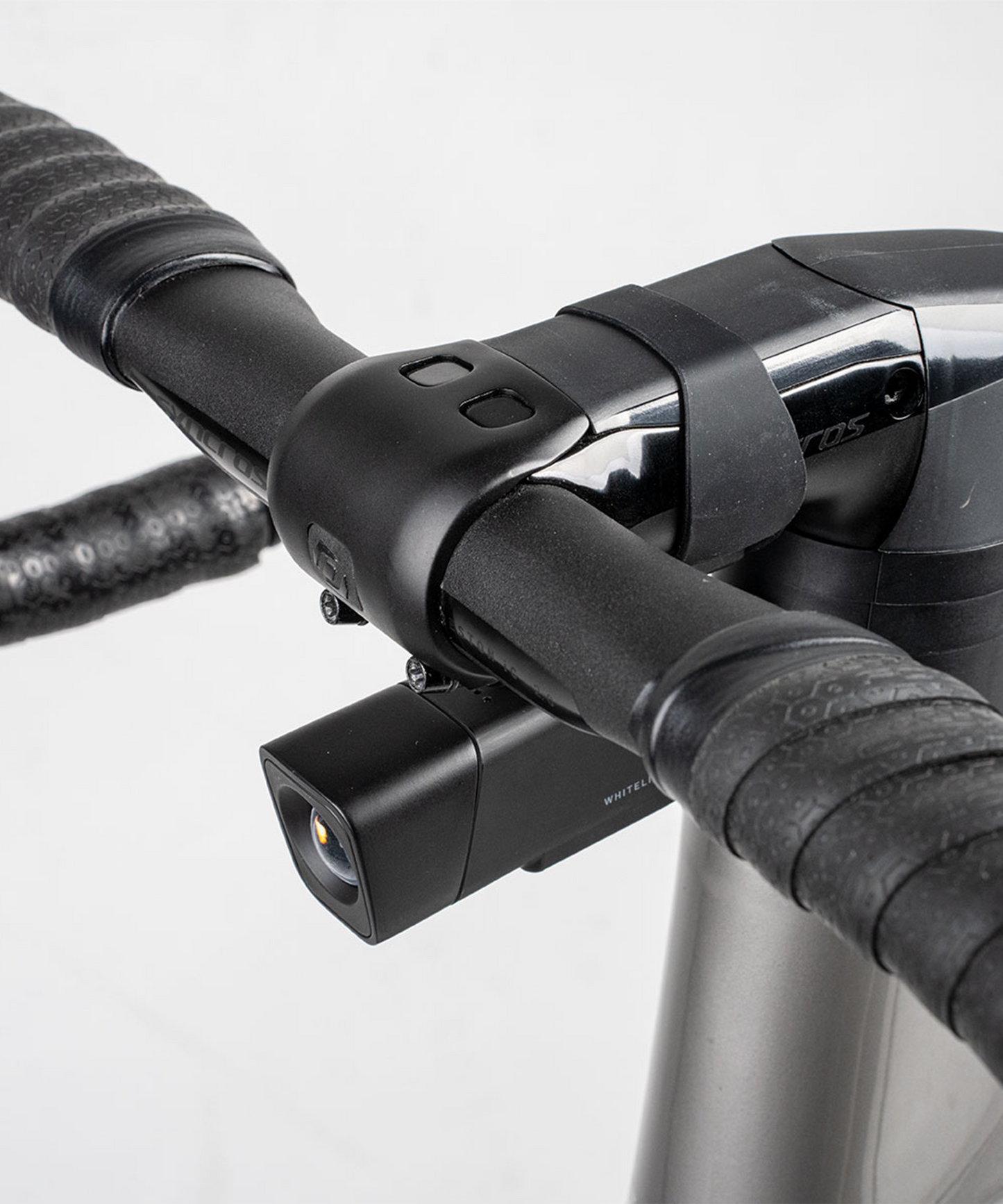Topeak WhiteLite 600BT، 600 لومن، إضاءة أمامية، أسود